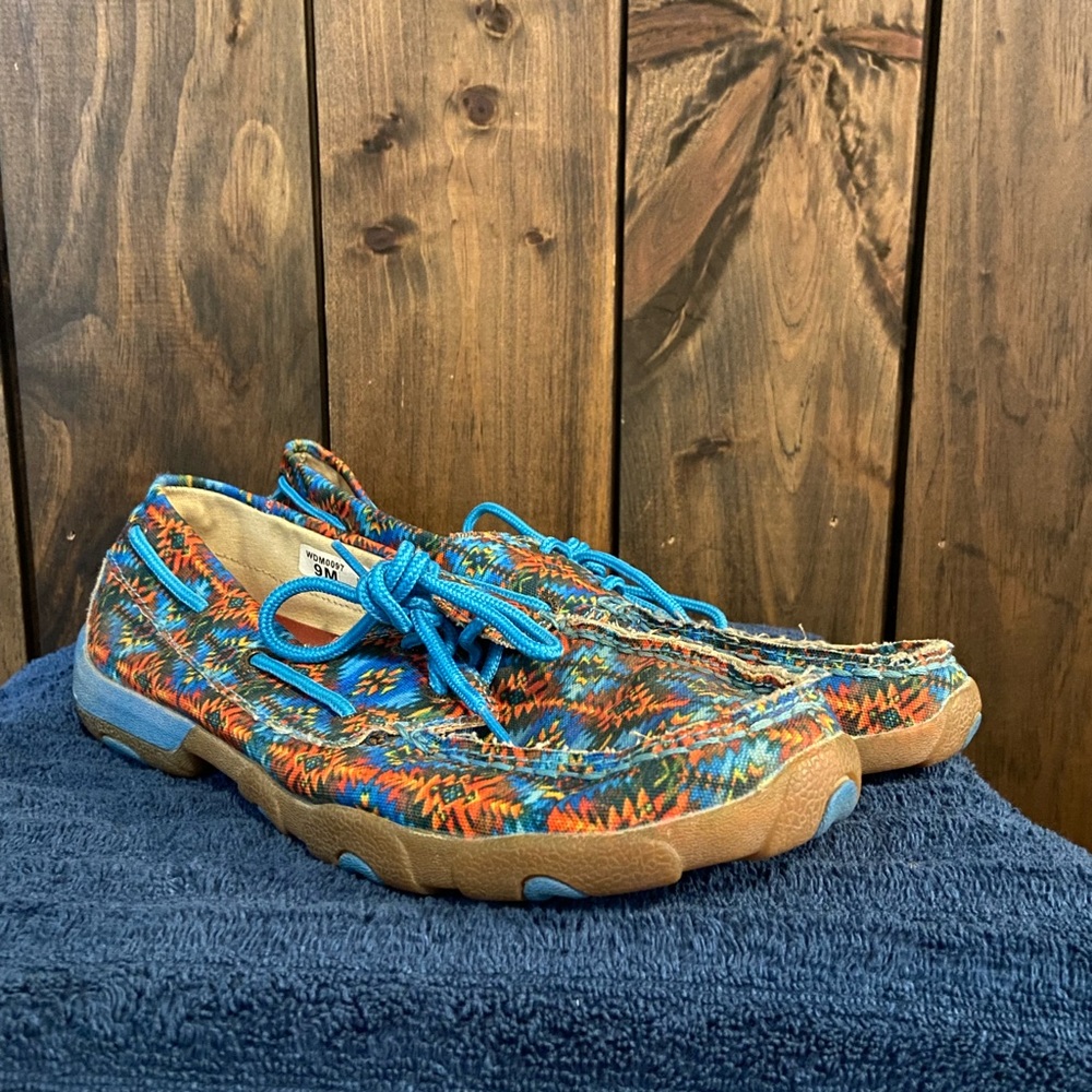 Women’s size 9 Twisted X